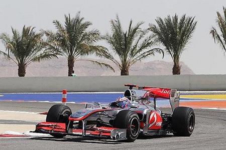 Lewis Hamilton y Jenson Button segundo y tercero en los segundos libres del GP de Bahréin