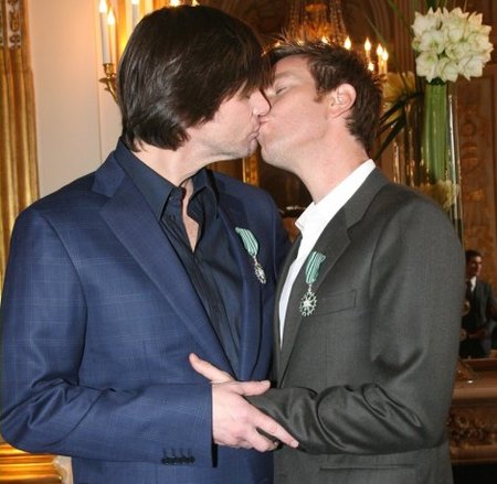Jim Carrey y Ewan McGregor, todo pasión en París