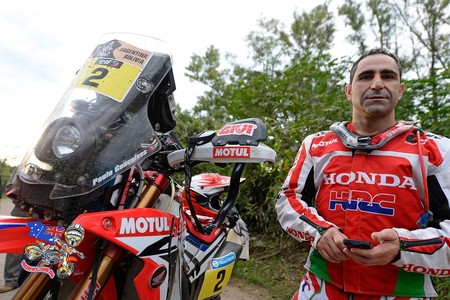 Malas noticias para Honda en el Dakar 2018: Paulo Gonçalves no correrá por lesión