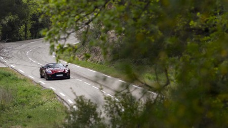 Aston Martin Db12 S 11