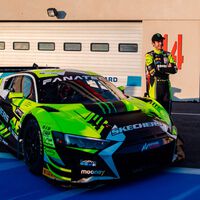 Valentino Rossi arranca su era como piloto de coches este fin de semana en Imola, con su espectacular Audi R8