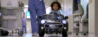 No sólo es algo tierno: un estudio prueba la efectividad de utilizar coches a control remoto para llevar a los niños al quirófano 