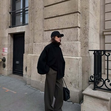 Directas del 2050: las nuevas Nike metalizadas que las expertas en moda no se van a quitar esta primavera 