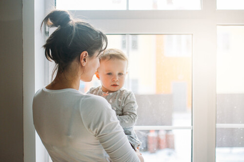 Qué duro es ser madre cuando el entorno no te apoya