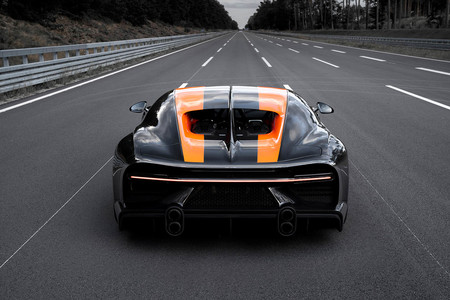 Bugatti Chiron Record Velocidad Long Tail