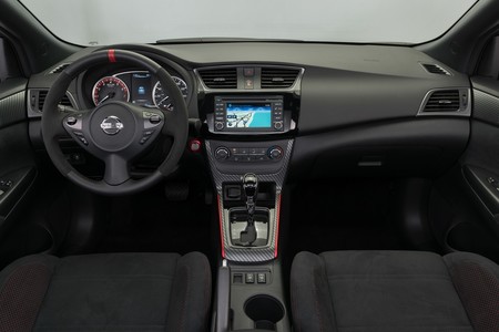 Nissan Sentra Nismo 37