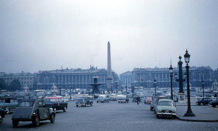 París estudia prohibir que circulen los coches de más de 17 años