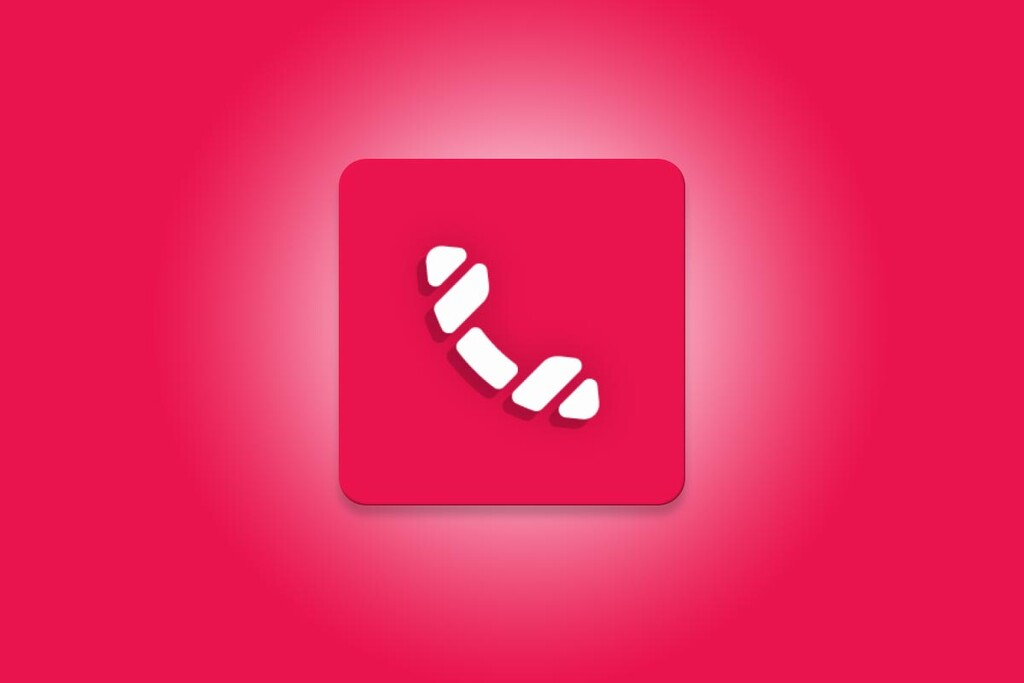 Koler es una app de teléfono ligera, gratis y con un buen diseño por si no te gusta la que viene con tu móvil