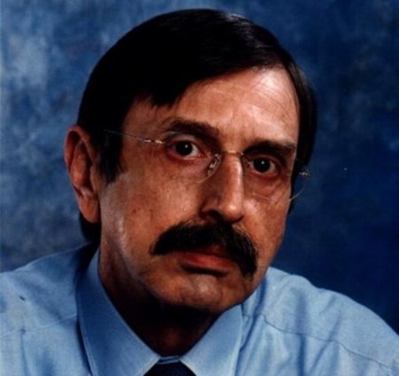 La columna de Papell sobre Internet y Sinde