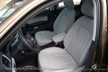 Audi Q3 quattro prueba interior 03