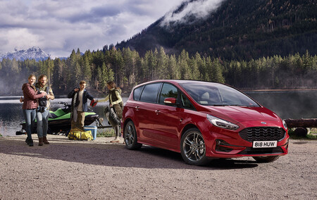 Ford S-MAX Hybrid: el monovolumen de hasta 7 plazas estrena versión híbrida en España, desde 40.838 euros