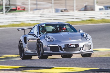 Planes de fin de semana: el 22 de abril habrá 8000vueltas experiences en el Circuito del Jarama