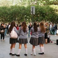 A Geração Alfa está crescendo cercada por tecnologia; segundo seus professores, isso está afetando habilidades básicas para a vida 