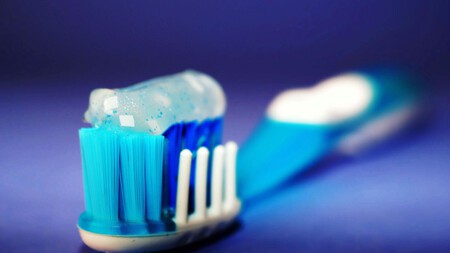 Córrele al baño a revisar si la tienes: Cofepris pide el retiro de esta pasta de dientes de Colgate por ‘aviso de riesgo’