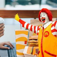 Si eres autónomo y facturas menos de 2.500 brutos al mes, ganarías más en un McDonalds cobrando el salario mínimo 