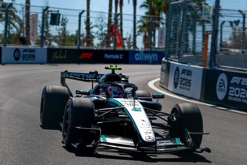 Kimi Antonelli estrena Madring gracias al harakiri estratégico de McLaren y choque entre Fernando Alonso y Carlos Sainz 