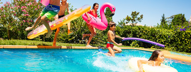 17 juegos de piscina muy populares entre los niños para que se lo pasen en grande este verano