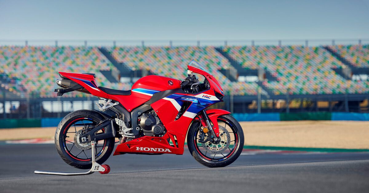 La Honda CBR600RR es más barata de lo previsto. La moto llega a