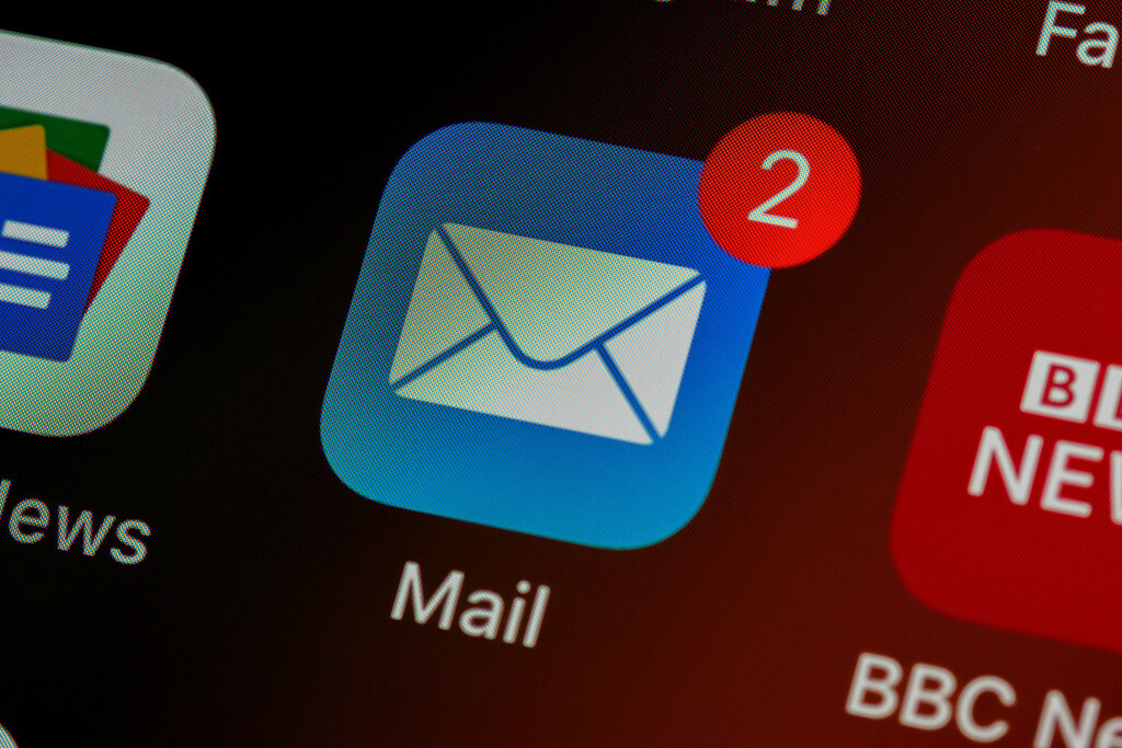 Estamos perdiendo el 28% de la jornada laboral en la bandeja de correo: estrategias para recuperar el control 