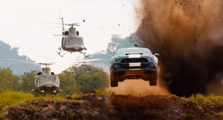El nuevo tráiler 'Fast & Furious 9' promete una entrega aún más espectacular con coches voladores... literalmente