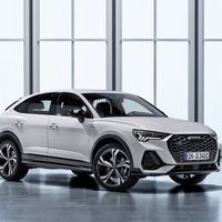 El Audi Q3 Sportback tiene la gracia del Q8 para ir al acecho del BMW X2