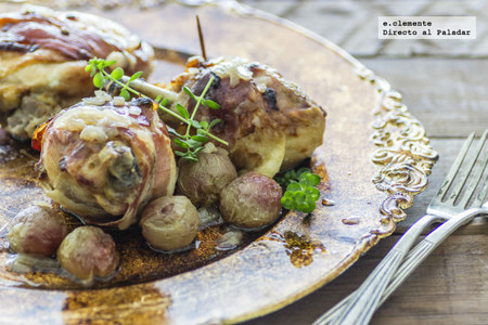 Pollo asado con uvas negras y tomillo. Receta