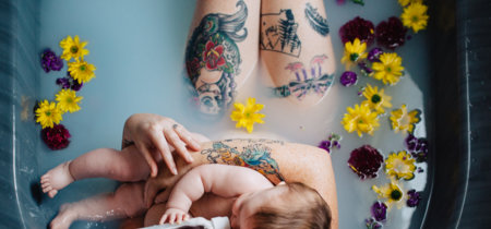 Las tres razones por las que las madres que dan biberón merecen el mismo respeto que las que amamantan