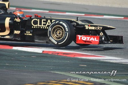 Lotus vuelve a lo grande y obtiene el mejor tiempo en el quinto día de pruebas en Barcelona
