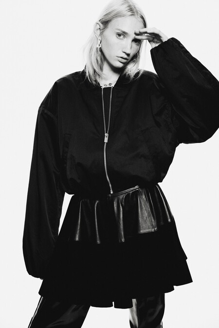 Minifalda circular de piel