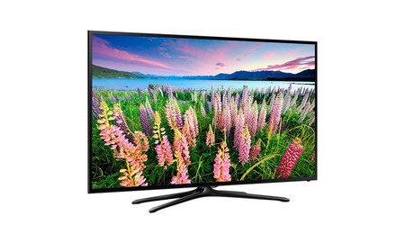 Si quieres una TV enorme, quizás te basten las 58" de la Samsung UE58J5200 por 599 euros en PcComponentes