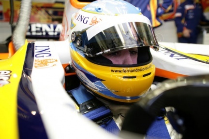 Alonso no entra en la guerra dialéctica con Hamilton
