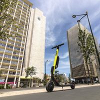 La empresa de patinetes eléctricos de BMW y Daimler, Hive, elige Barcelona como sede