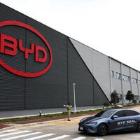 BYD no hizo su fábrica en México por la tensión con Estados Unidos. Ahora analiza construirla en Canadá