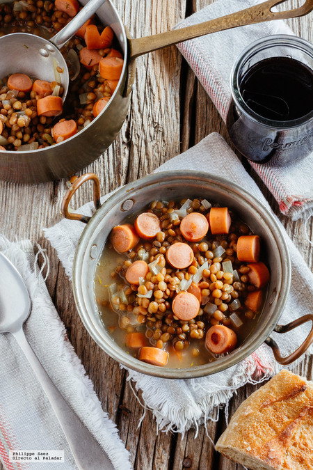 Guiso de lentejas con salchichas. Receta fácil y deliciosa