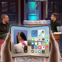 "Nos la metieron doblada": La Revuelta de Broncano se toma con humor el lanzamiento del iPhone Duo 