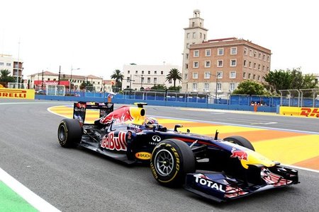 Bernie Ecclestone confirma la alternancia entre Barcelona y Valencia
