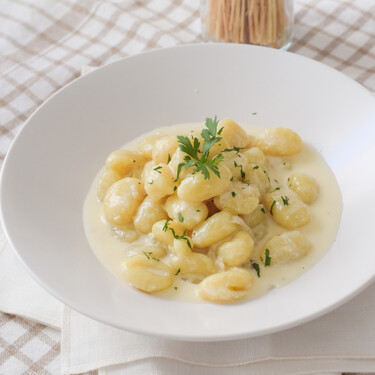 Ñoquis con salsa de gorgonzola: un plato cremoso e irresistible
