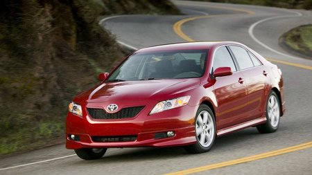 Toyota vuelve a las andadas: 618.000 unidades llamadas a revisión en EEUU
