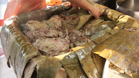 Cómo se prepara la barbacoa, platillo emblemático de México y dónde comerla esta temporada