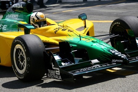 Oriol Servià cierra la temporada con una gran remontada en Surfers Paradise 