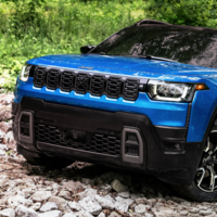 El icónico Jeep Cherokee da un giro de 180 grados: así es su nuevo diseño, mucho más robusto y con sabor 4X4