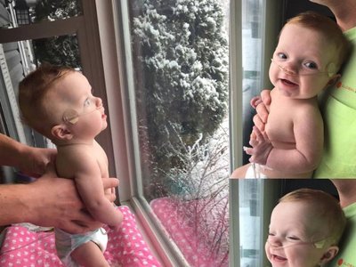 Comparte las fotos de su bebé de cinco meses viendo nevar por primera vez luego de que le dijeran que sufriría un aborto