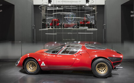 Alfa Romeo Tipo 33 Stradale