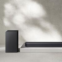 Una de las mejores barras de sonido de gama media de Samsung para 2025 ya se puede comprar casi por la mitad de su precio