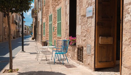 Pueblo Bonito Espana Masificado Turistas