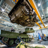 La ciudad más pacifista de Alemania vivía de su mítica fábrica de trenes. Ahora lo harán de una gigantesca fábrica de tanques