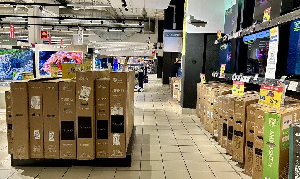 No es un error: Carrefour deja a precio imbatible esta tele QLED de 75 pulgadas con Google TV 