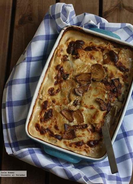 Gratinado de patatas, setas y bacon