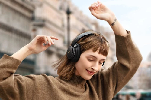 Soundcore Q30i