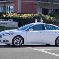 El coche autónomo de Ford circulará por California en el 2016
